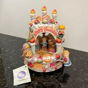 Twinkle Happy Birthday Music Fixture from Little Folks